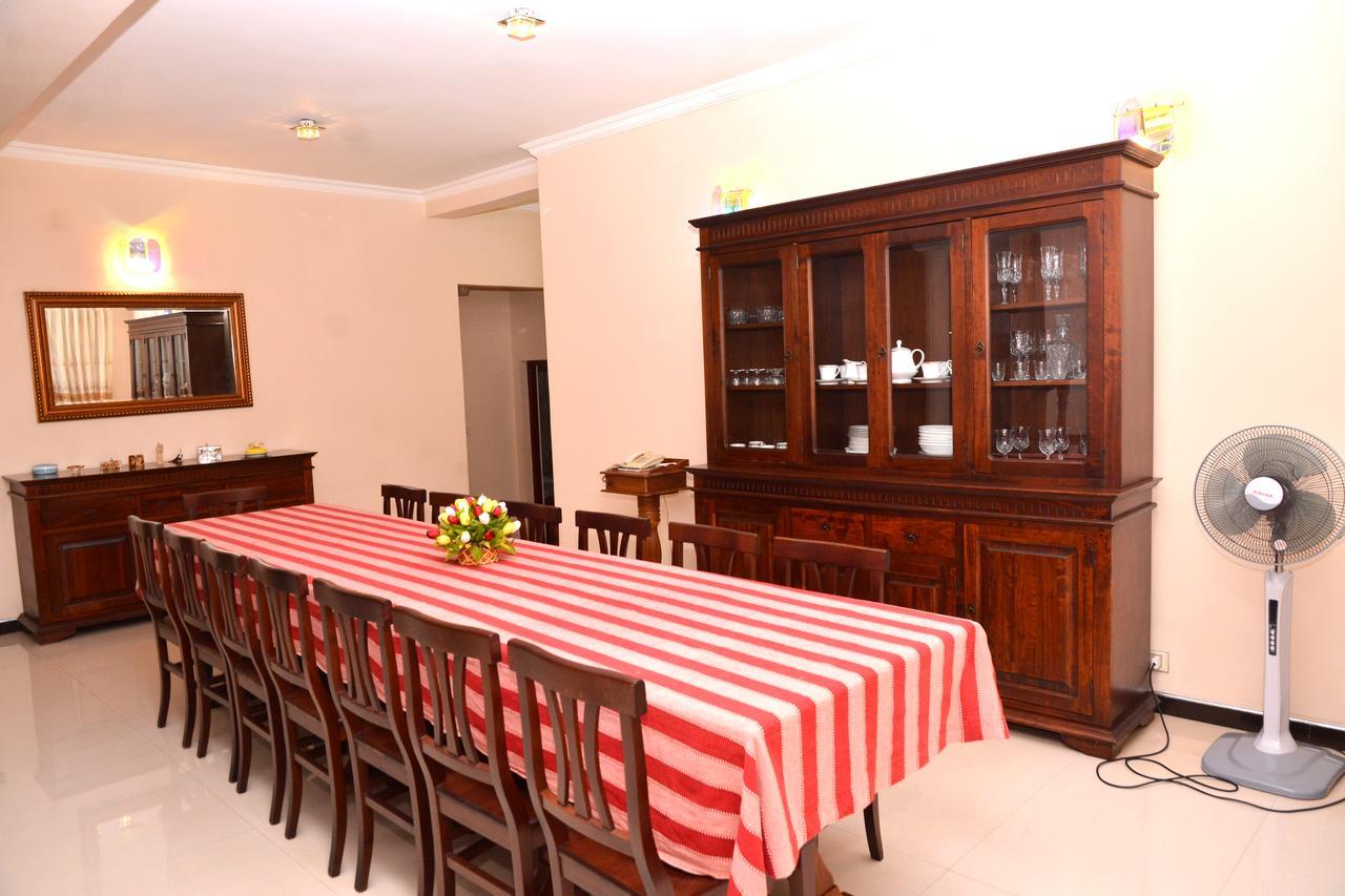 Robi Garden Villa Negombo Exterior photo