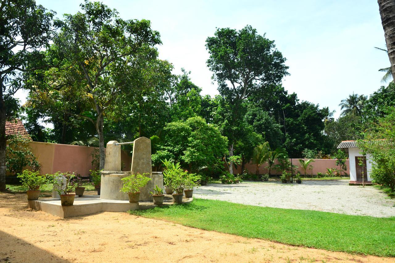 Robi Garden Villa Negombo Exterior photo